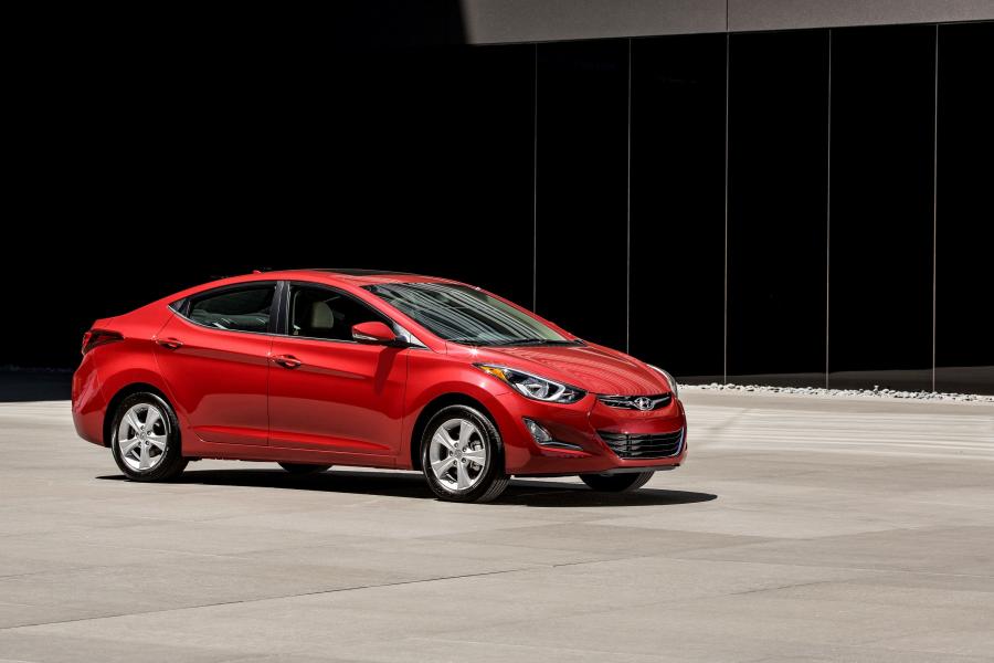  Hyundai Elantra Value Edition 2015 года  (фото 13 из 27)